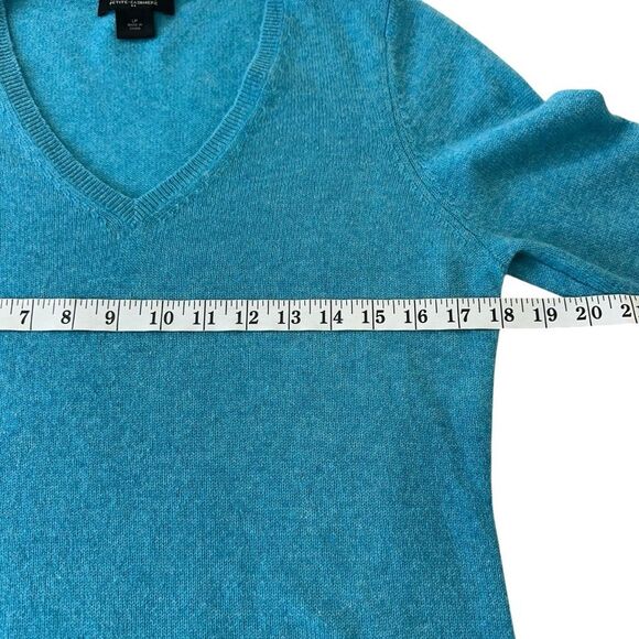 Ann Taylor Turquoise V-Neck Cashmere V Neck Sweater, LP - Picture 8 of 9